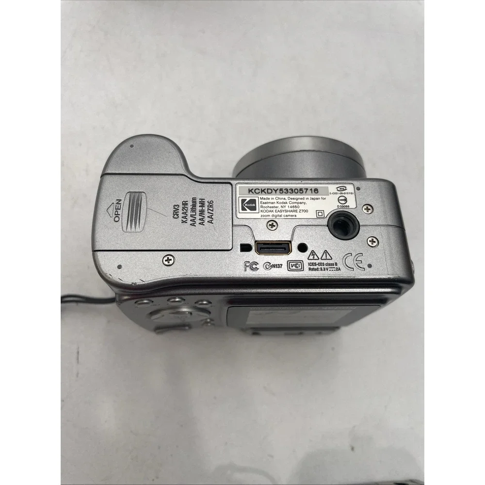 Kodak EasyShare Z700 Digital Camera 4MP 5X Optical Zoom+Batteries+SD Card-TESTED